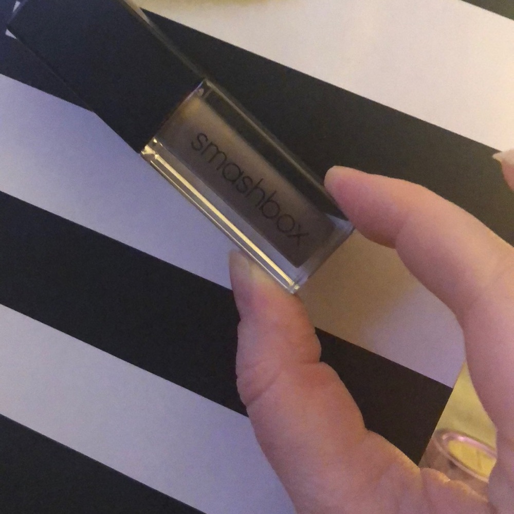 Smashbox Always On Liquid Lipstick “chill zone”